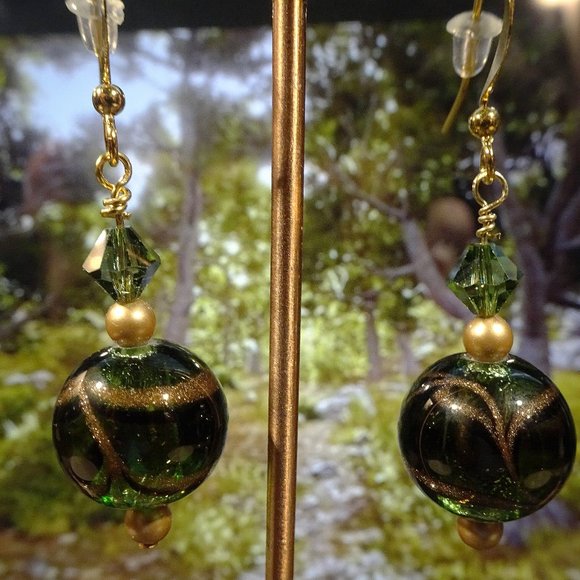 Deep green handmade earrings in Czech glass with swirls of gold highlights - Picture 7 of 8